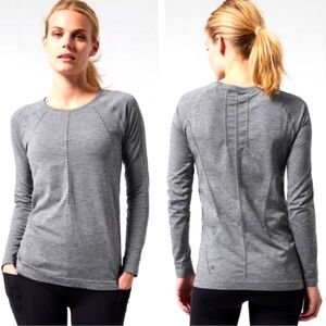 Athleta Women's Size M Foothill Heather Gray Long Sleeve Perforated Top Travel
